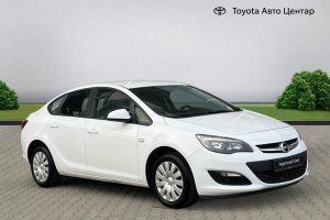 OPEL ASTRA 1.4T PETROL SDN - 2019год / 138990km 0