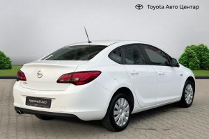 OPEL ASTRA 1.4T PETROL SDN - 2019год / 138990km 5
