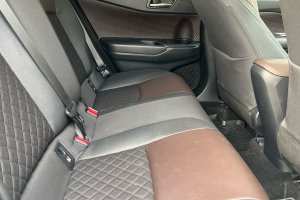 TOYOTA C-HR 1.8 HYBRID CVT CLASSY - 2018год / 147000km 25