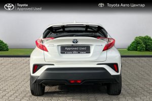 TOYOTA C-HR 1.8 HYBRID CVT CLASSY - 2018год / 147000km 6