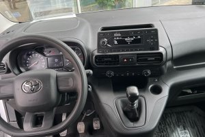 TOYOTA PROACE 1.5 DIESEL - 2023год / 46337km 12