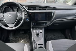 TOYOTA AURIS TS WAGON 1.8 CVT HSD LUNA - 2017год / 145420km 10
