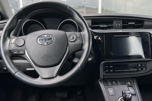 TOYOTA AURIS TS WAGON 1.8 CVT HSD LUNA - 2017год / 145420km 11