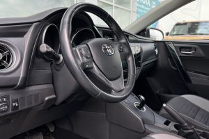 TOYOTA AURIS TS WAGON 1.8 CVT HSD LUNA - 2017год / 145420km 12
