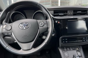 TOYOTA AURIS TS WAGON 1.8 CVT HSD LUNA - 2017год / 145420km 13