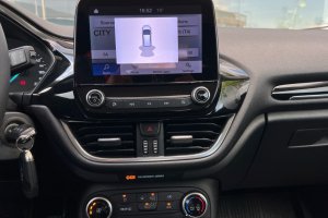 FORD FIESTA 1.1 PETROL - 2022год / 45500km 18
