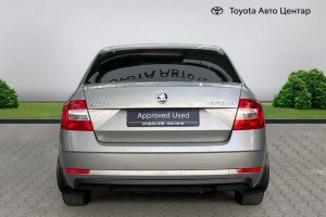 SKODA OCTAVIA 1.6 TDI DIESEL - 2018год / 94845km 6