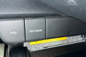 TOYOTA CAMRY 2.5 HYBRID CVT LUXURY - 2021год / 117000km 17
