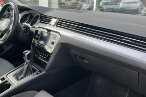 VOLKSWAGEN PASSAT 2.0 TDI M/T - 2020год / 155965km 9