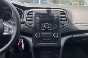 RENAULT MEGANE 1.5DCI DIESEL - 2019год / 72036km 15