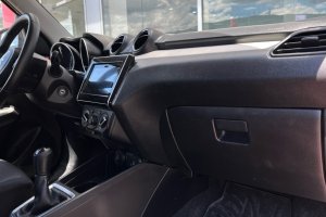 SUZUKI SWIFT 1.2 HYBRID PETROL - 2020год / 97980km 9