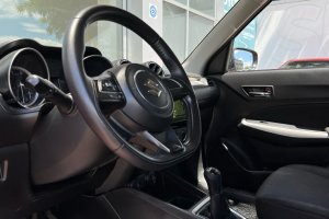 SUZUKI SWIFT 1.2 HYBRID PETROL - 2020год / 97980km 12