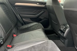 VOLKSWAGEN PASSAT 2.0 TDI DSG DIESEL - 2020год / 119935km 27