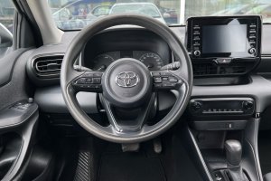 TOYOTA YARIS 1.5 HYBRID - 2020год / 134340km 11
