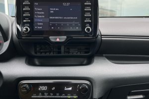 TOYOTA YARIS 1.5 HYBRID - 2020год / 134340km 15