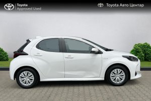 TOYOTA YARIS 1.5 HYBRID - 2020год / 134340km 3