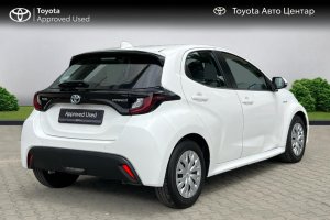TOYOTA YARIS 1.5 HYBRID - 2020год / 134340km 5