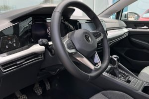 VOLKSWAGEN GOLF 8 2.0TDI AVANT DIESEL - 2021год / 102989km 12