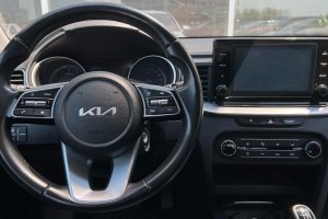 KIA CEED 1.5T GDI PETROL - 2021год / 93824km 13