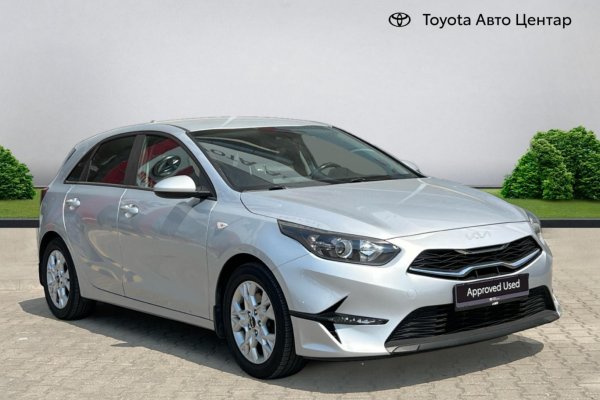 KIA CEED 1.5T GDI PETROL - 2021год / 93824km