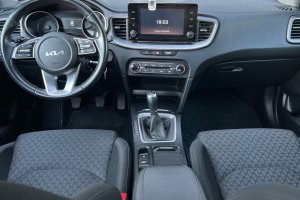 KIA CEED 1.5T GDI PETROL - 2021год / 83005km 10