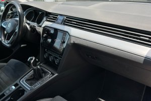 VOLKSWAGEN PASSAT 2.0 TDI M/T DIESEL - 2020год / 134421km 9