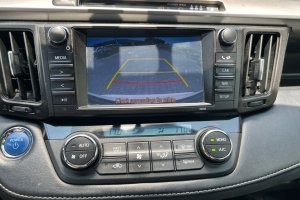 TOYOTA RAV 4 2.5 HYBRID AWD - 2018год / 128500km 18