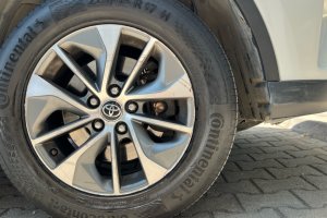 TOYOTA RAV 4 2.5 HYBRID AWD - 2018год / 128500km 28