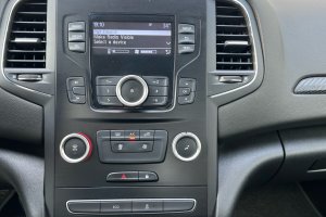 RENAULT MEGANE 1.5DCI DIESEL - 2019год / 71647km 17