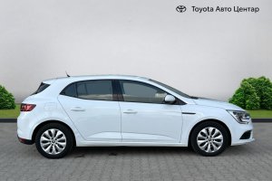 RENAULT MEGANE 1.5DCI DIESEL - 2019год / 71647km 3