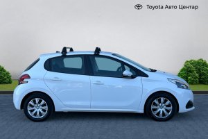 PEUGEOT 208 1.2 PETROL - 2019год / 42649km 3