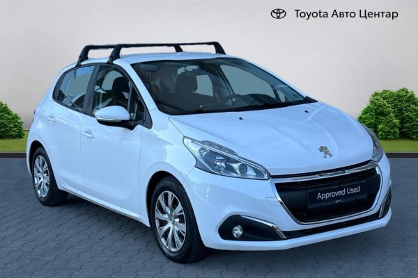 PEUGEOT 208 1.2 PETROL - 2019год / 42649km