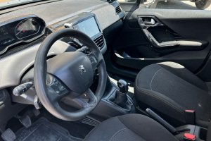 PEUGEOT 208 1.2 PETROL - 2019год / 54505km 12