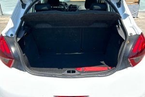 PEUGEOT 208 1.2 PETROL - 2019год / 54505km 8