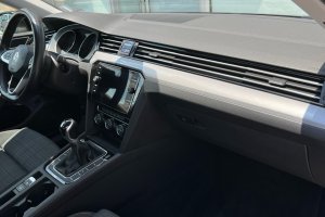 VOLKSWAGEN PASSAT 2.0 TDI M/T DIESEL - 2020год / 150925km 9