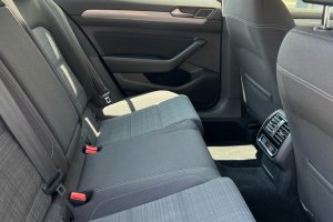 VOLKSWAGEN PASSAT 2.0 TDI M/T DIESEL - 2020год / 150925km 25