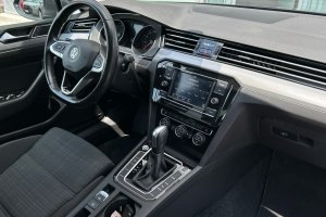 VOLKSWAGEN PASSAT 2.0 TDI A/T DIESEL - 2020год / 83692km 9