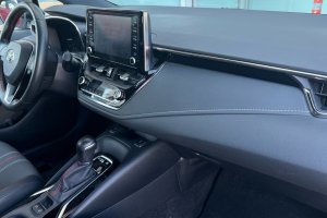 TOYOTA COROLLA HB 1.8 HYB GR SPORT - 2021год / 35820km 9