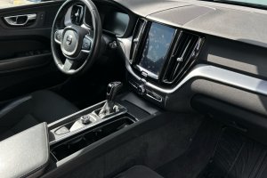 VOLVO XC60 2.0 DIESEL - 2019год / 192356km 9