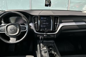 VOLVO XC60 2.0 DIESEL - 2019год / 192356km 10
