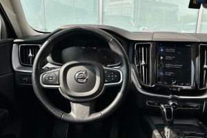 VOLVO XC60 2.0 DIESEL - 2019год / 192356km 11