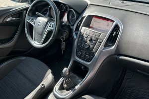 OPEL ASTRA NOTCHBACK 1.6 PETROL/TNG - 2017год / 131606km 9