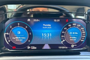 VOLKSWAGEN GOLF 8 2.0TDI AVANT DIESEL - 2021год / 121141km 14