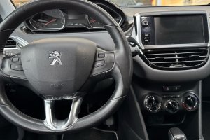 PEUGEOT 1.2 PETROL - 2014год / 143642km 13