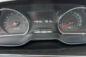 PEUGEOT 1.2 PETROL - 2014год / 143642km 14