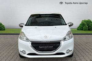 PEUGEOT 1.2 PETROL - 2014год / 143642km 1