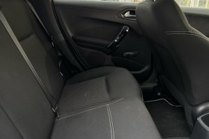 PEUGEOT 1.2 PETROL - 2014год / 143642km 24