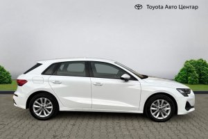 AUDI A3 SPORTBACK 1.5TSI PETROL - 2025год / 2000km 3