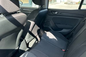 RENAULT MEGANE 1.5 DCI DIESEL - 2019год / 95780km 17