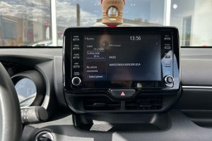 TOYOTA YARIS 1.5 BI-TONE PETROL - 2020год / 17153km 15